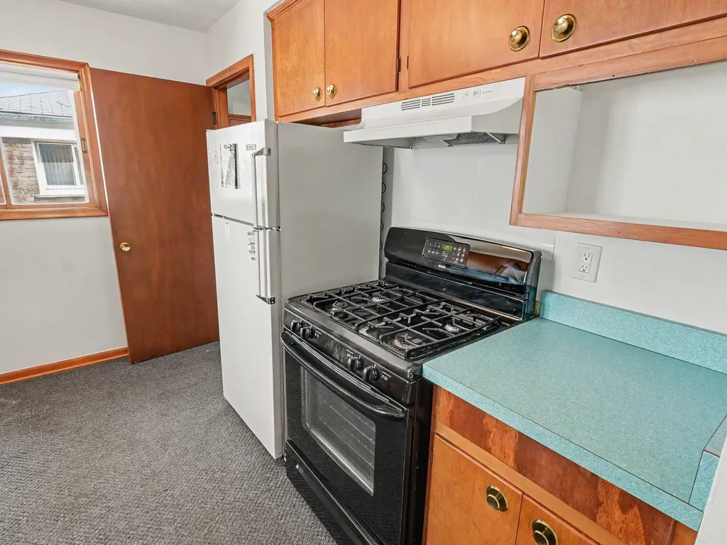 32740 Grandview Avenue Westland City MI 48186