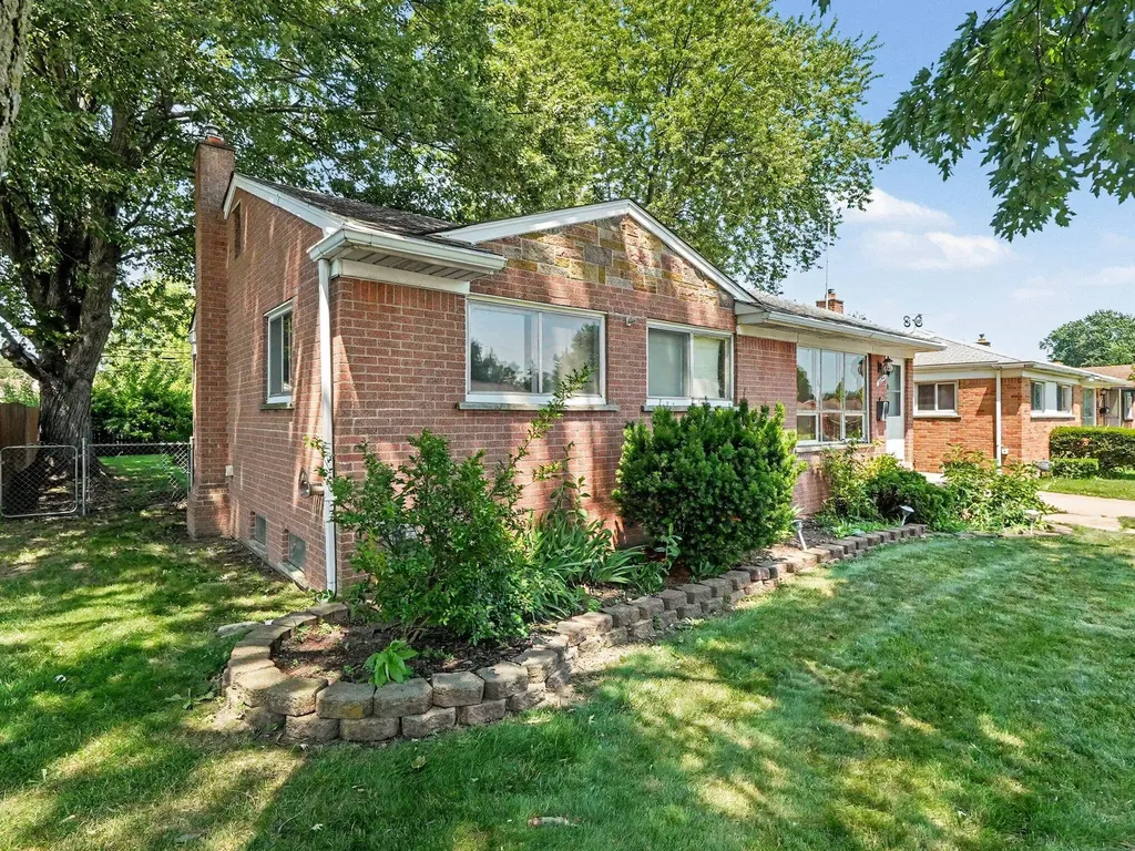 32740 Grandview Avenue Westland City MI 48186