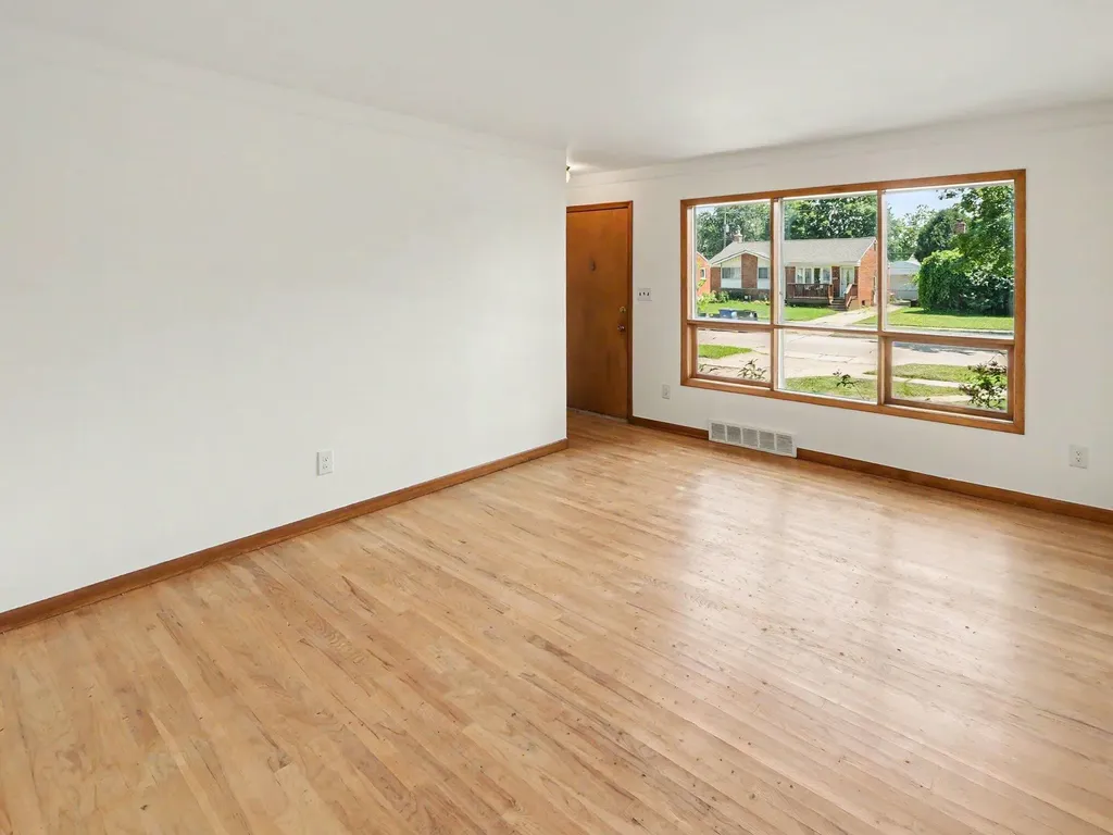 32740 Grandview Avenue Westland City MI 48186