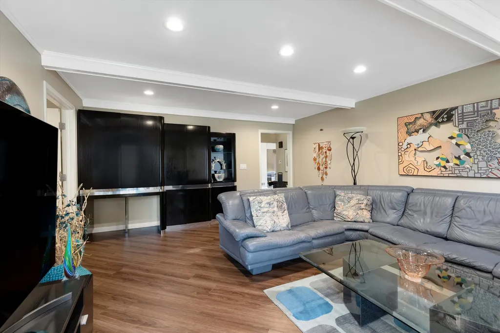35126 Quaker Way Farmington Hills City MI 48331