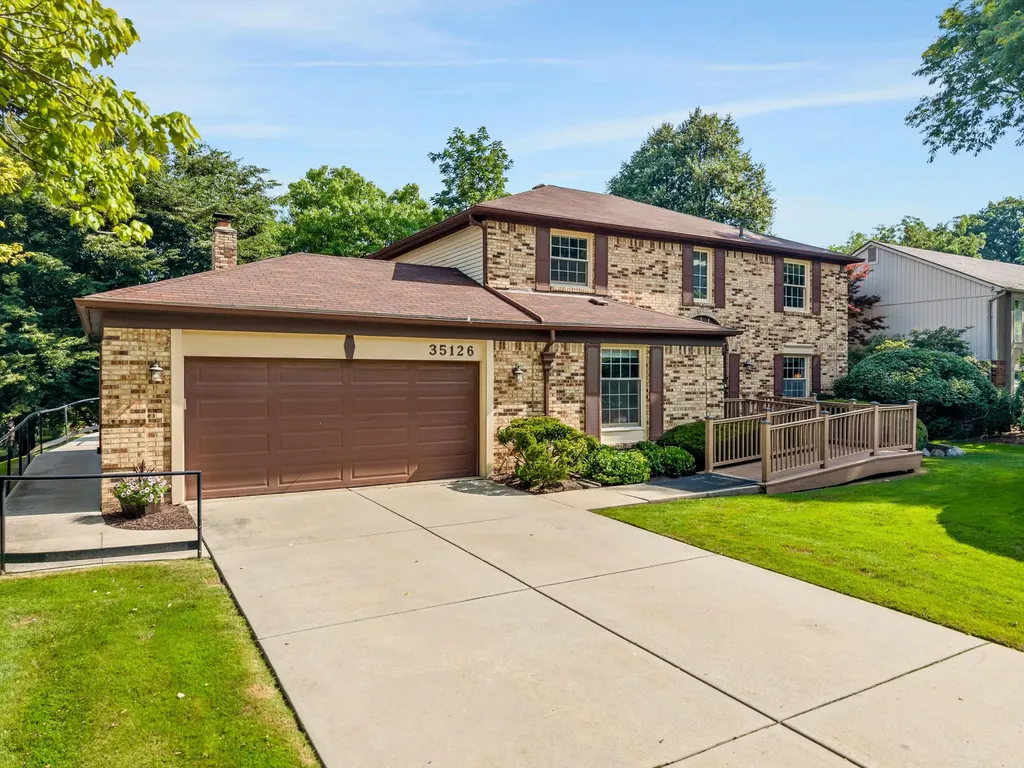 35126 Quaker Way Farmington Hills City MI 48331