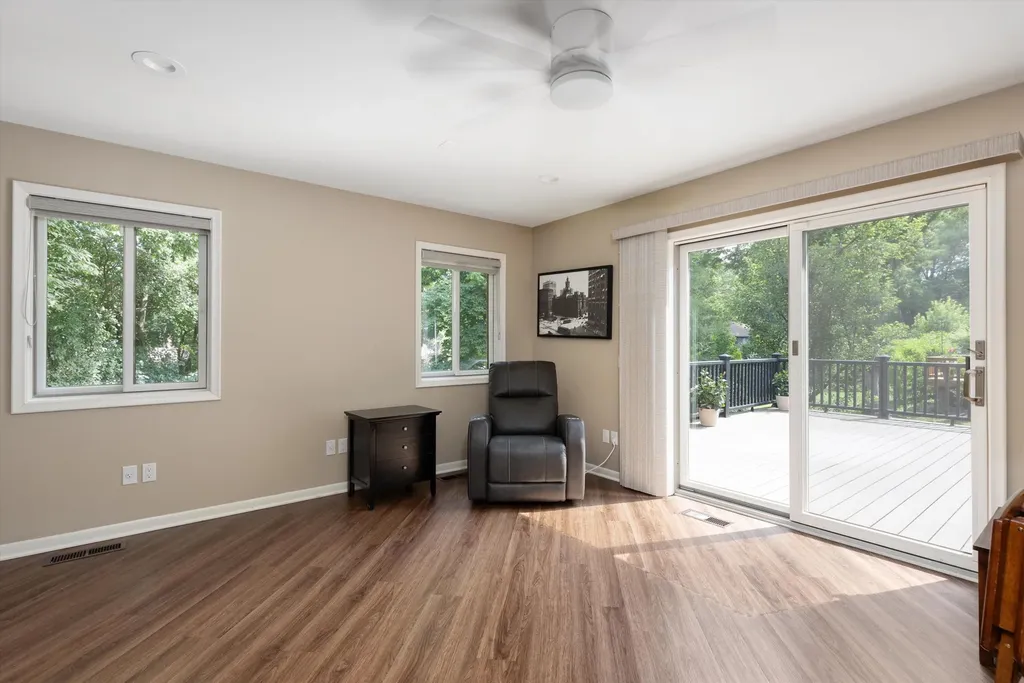 35126 Quaker Way Farmington Hills City MI 48331
