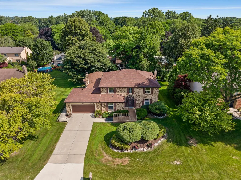 35126 Quaker Way Farmington Hills City MI 48331