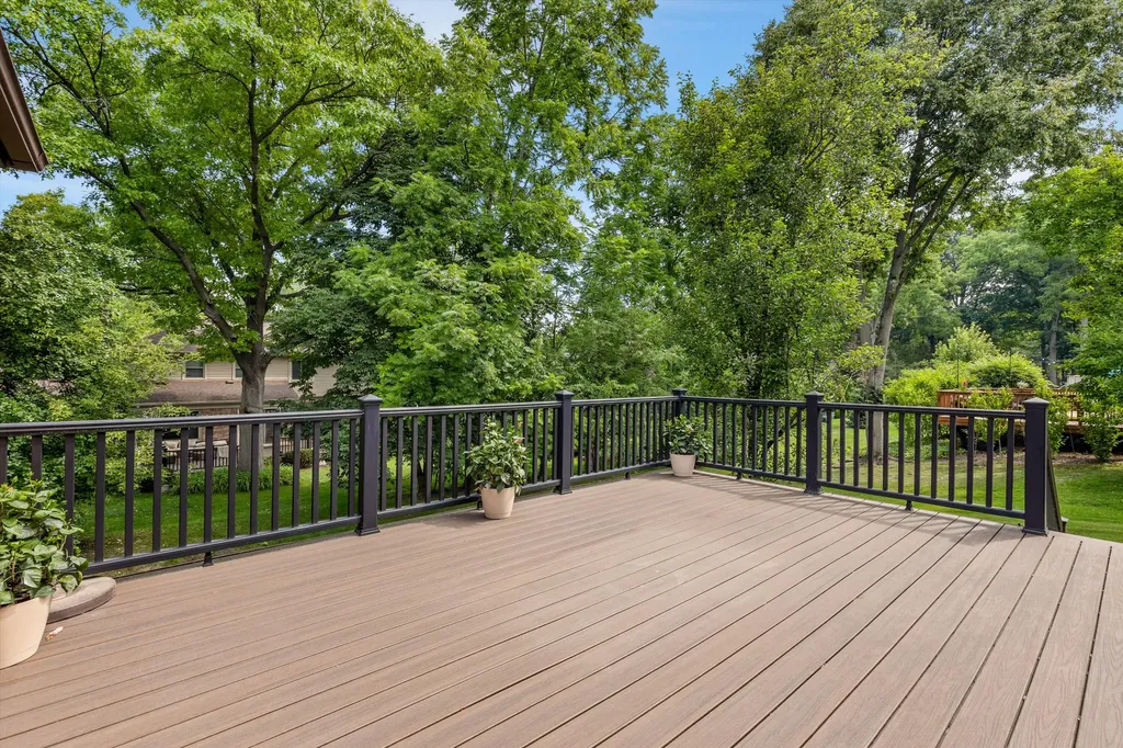 35126 Quaker Way Farmington Hills City MI 48331