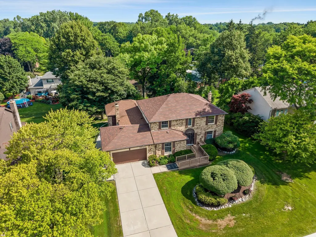 35126 Quaker Way Farmington Hills City MI 48331