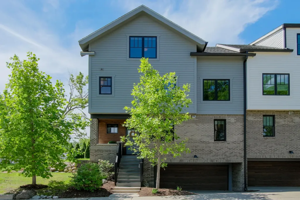 103 W Davis Avenue Ann Arbor City MI 48103