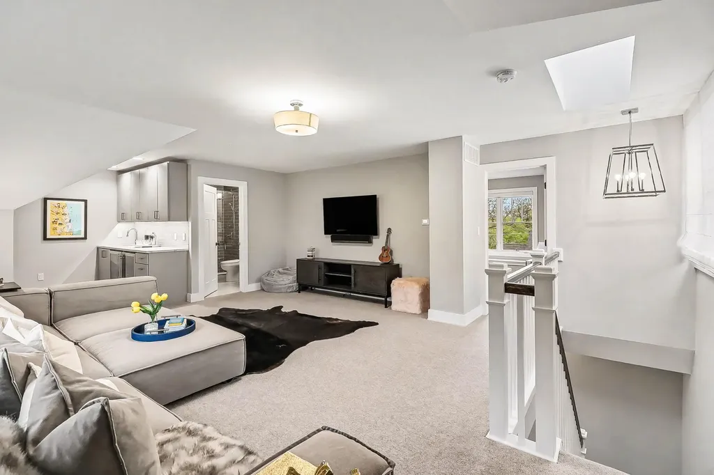 103 W Davis Avenue Ann Arbor City MI 48103