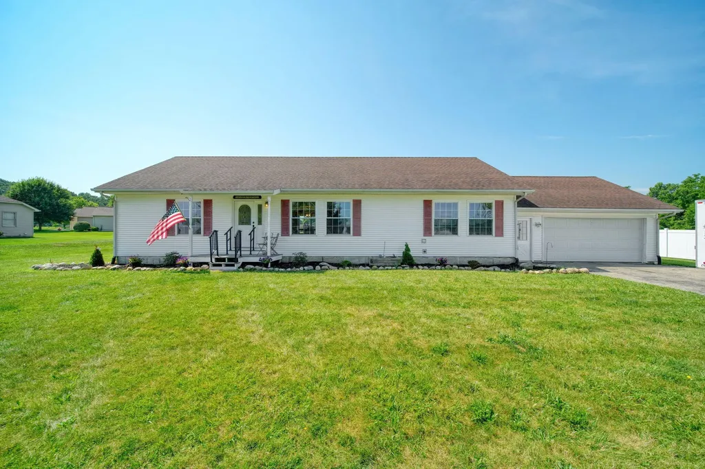 225 W Birch Street Litchfield City MI 49252