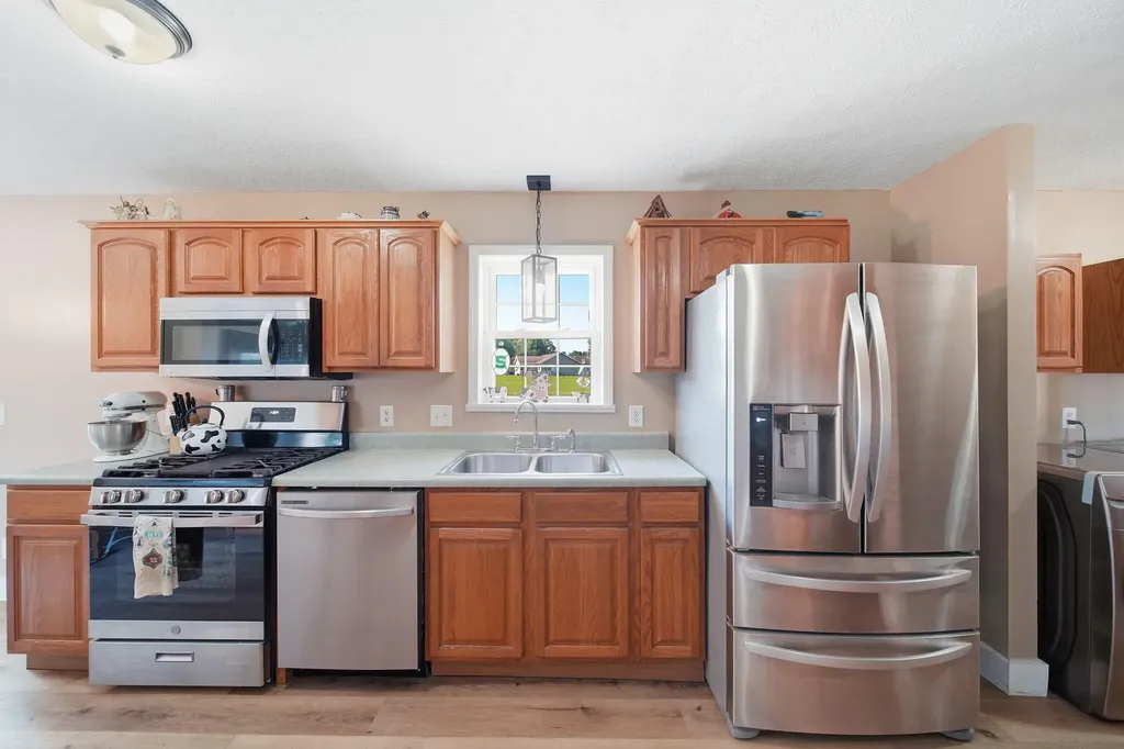 225 W Birch Street Litchfield City MI 49252