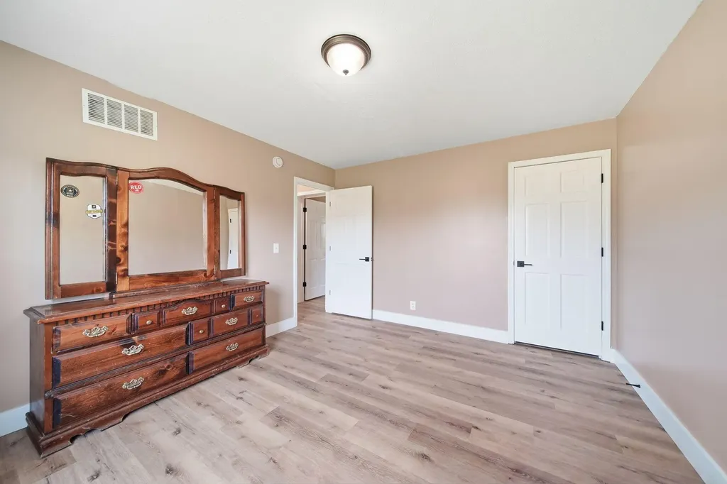 225 W Birch Street Litchfield City MI 49252