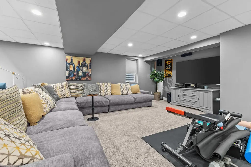1715 Steeplechase Road Canton Charter Township MI 48188