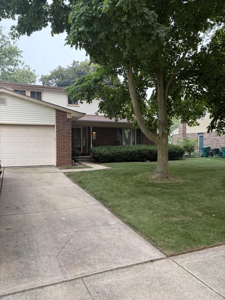 359 Old Creek Drive Saline City MI 48176