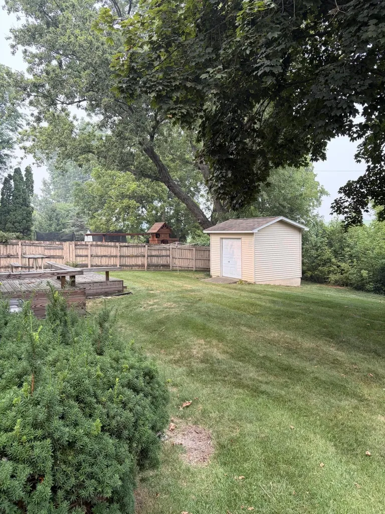 359 Old Creek Drive Saline City MI 48176