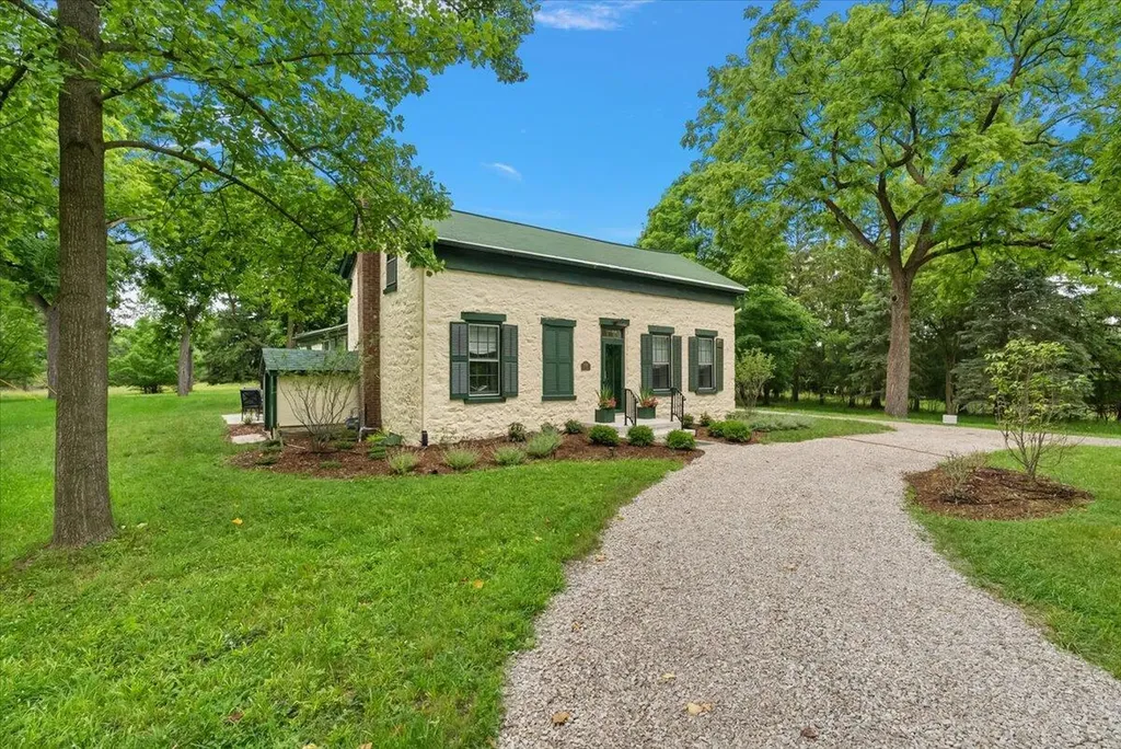 1575 Earhart Road Ann Arbor Charter Township MI 48105