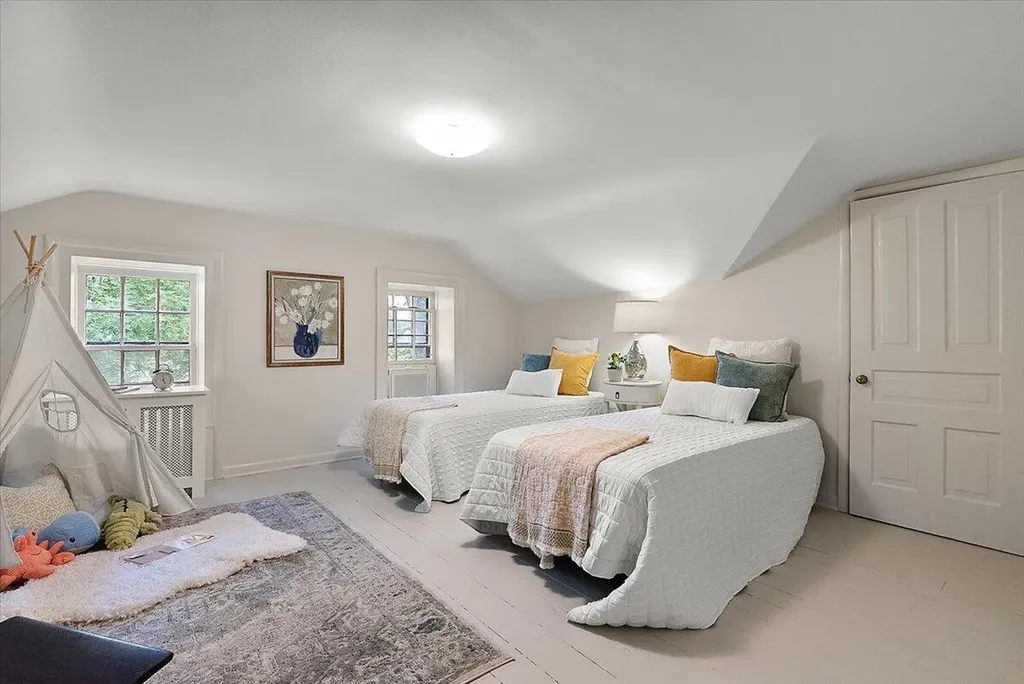 1575 Earhart Road Ann Arbor Charter Township MI 48105