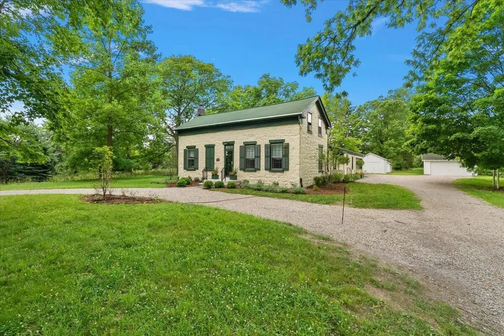 1575 Earhart Road Ann Arbor Charter Township MI 48105