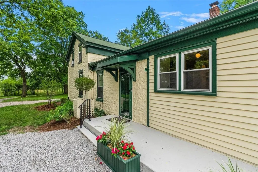1575 Earhart Road Ann Arbor Charter Township MI 48105