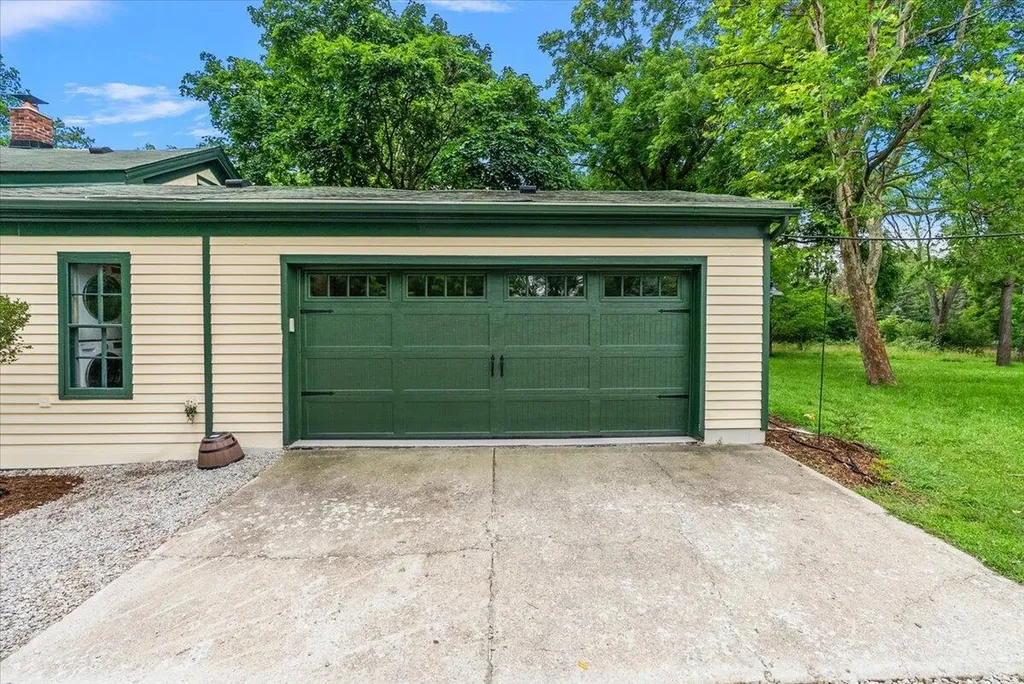 1575 Earhart Road Ann Arbor Charter Township MI 48105