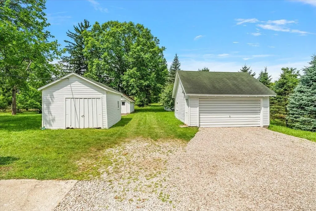 1575 Earhart Road Ann Arbor Charter Township MI 48105