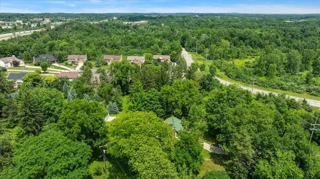 1575 Earhart Road Ann Arbor Charter Township MI 48105