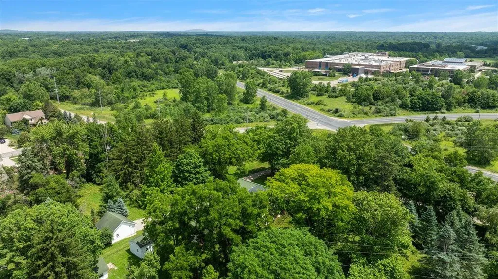 1575 Earhart Road Ann Arbor Charter Township MI 48105