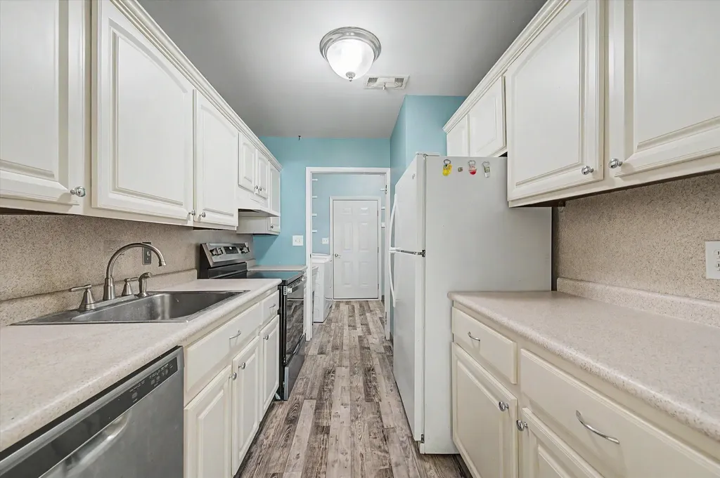 624 Watersedge Drive Ann Arbor City MI 48105