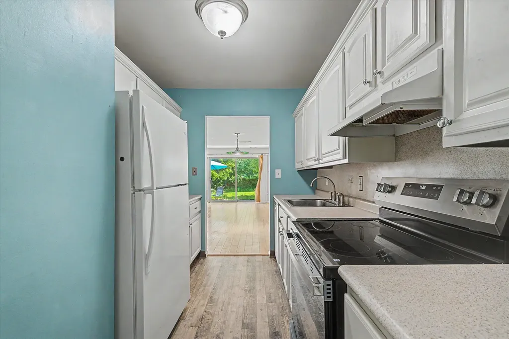 624 Watersedge Drive Ann Arbor City MI 48105
