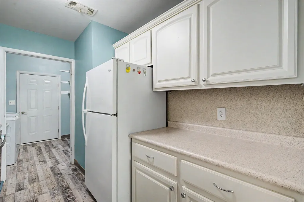 624 Watersedge Drive Ann Arbor City MI 48105