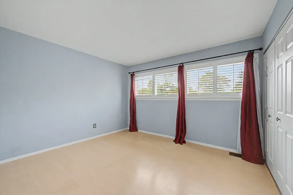 624 Watersedge Drive Ann Arbor City MI 48105