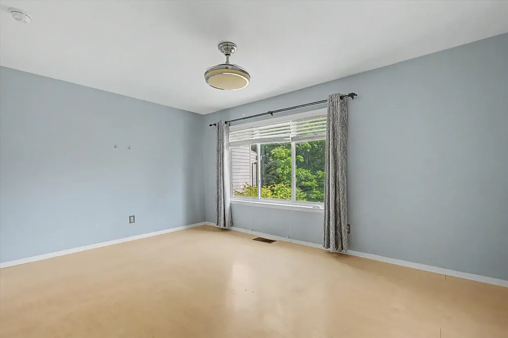 624 Watersedge Drive Ann Arbor City MI 48105
