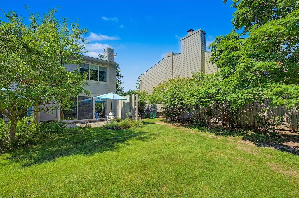 624 Watersedge Drive Ann Arbor City MI 48105