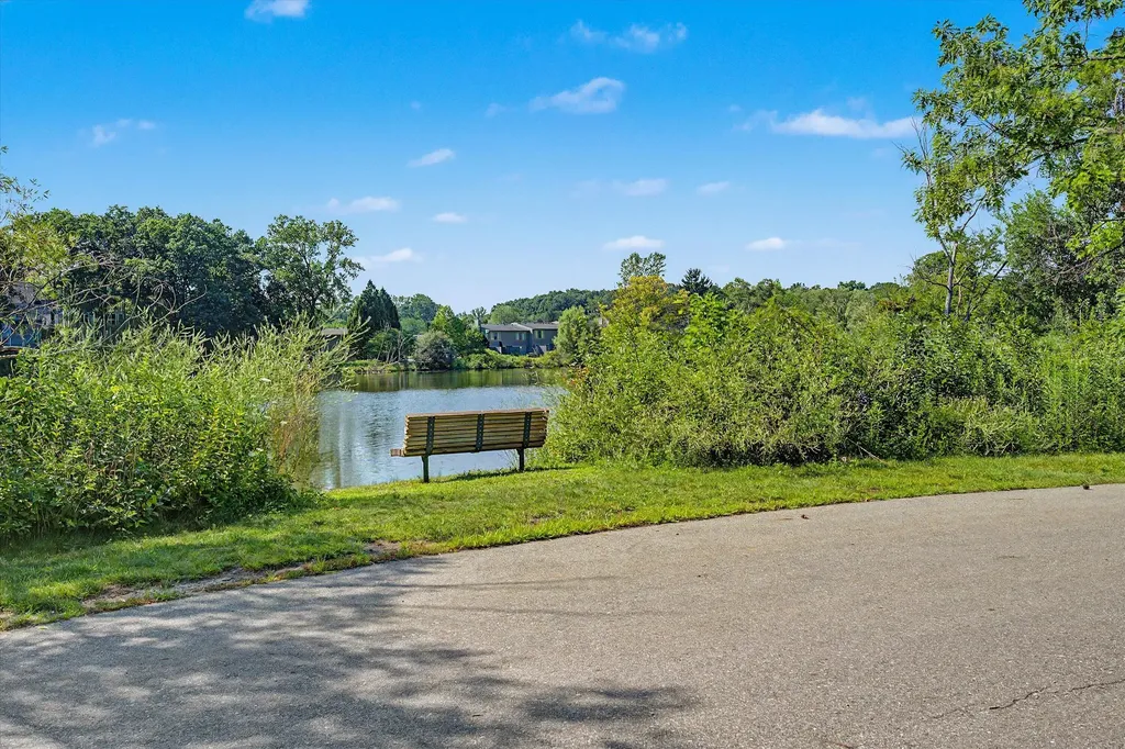 624 Watersedge Drive Ann Arbor City MI 48105