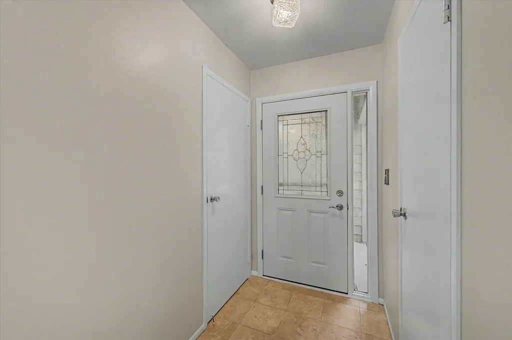 624 Watersedge Drive Ann Arbor City MI 48105