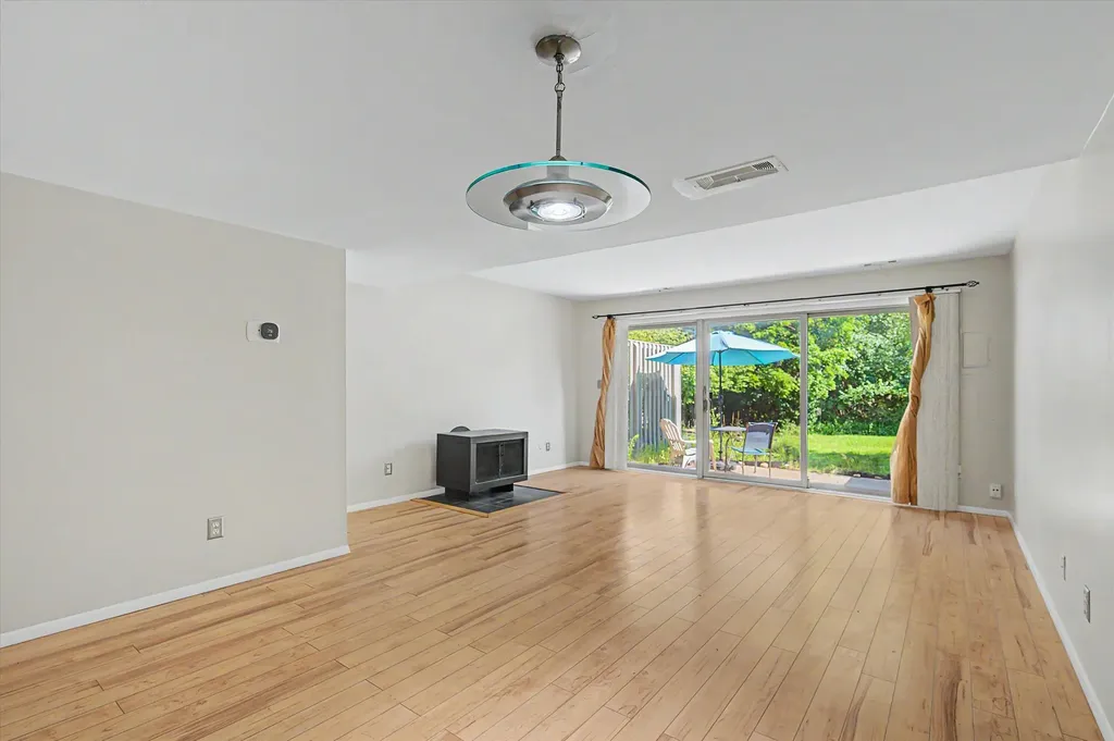 624 Watersedge Drive Ann Arbor City MI 48105