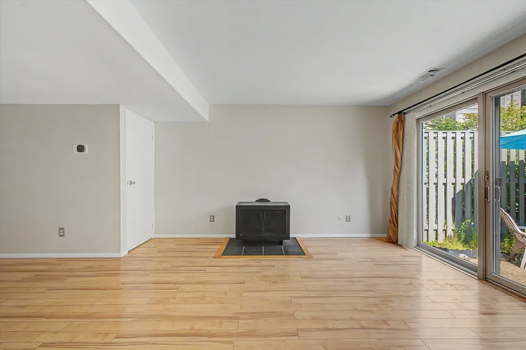 624 Watersedge Drive Ann Arbor City MI 48105