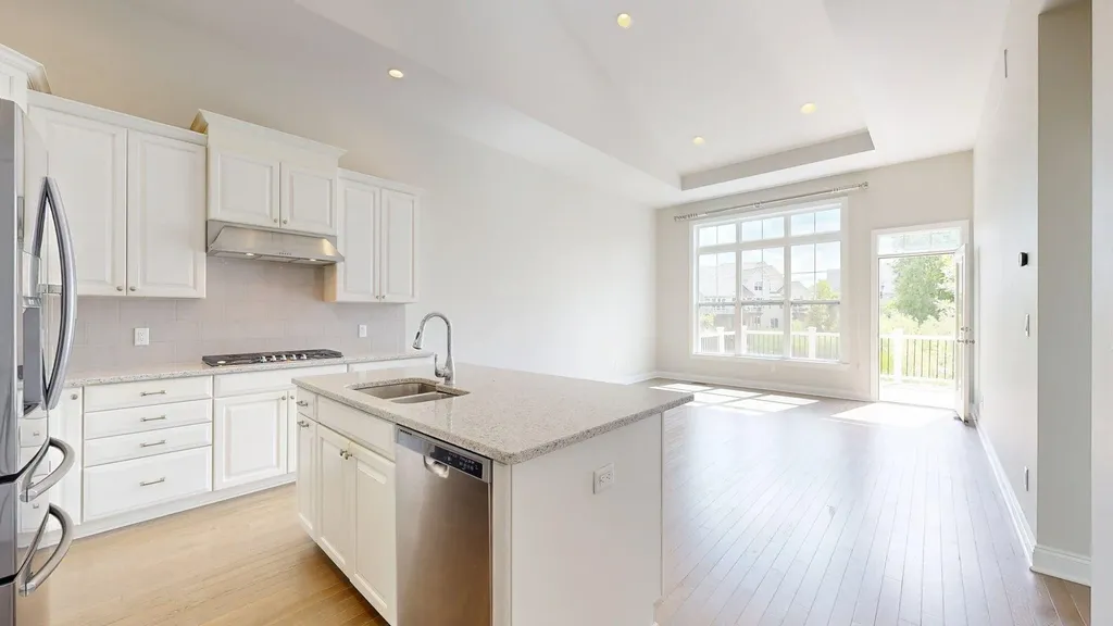 3019 N Spurway Drive Ann Arbor City MI 48105
