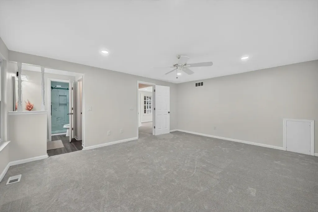 21344 E Glen Haven Circle Novi City MI 48167