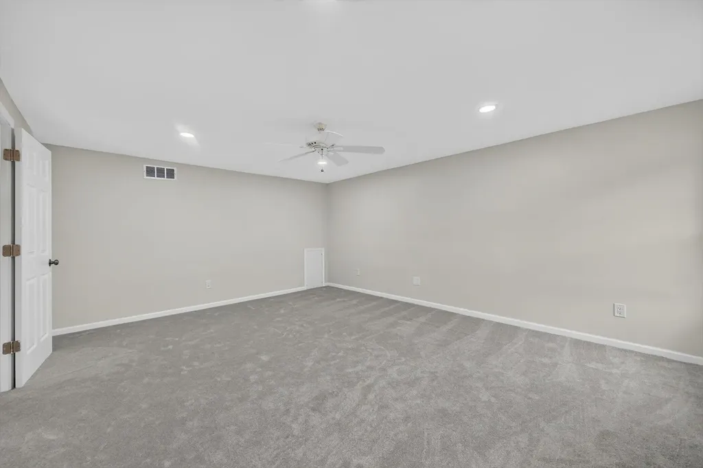21344 E Glen Haven Circle Novi City MI 48167