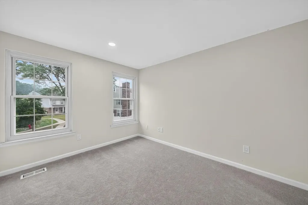 21344 E Glen Haven Circle Novi City MI 48167