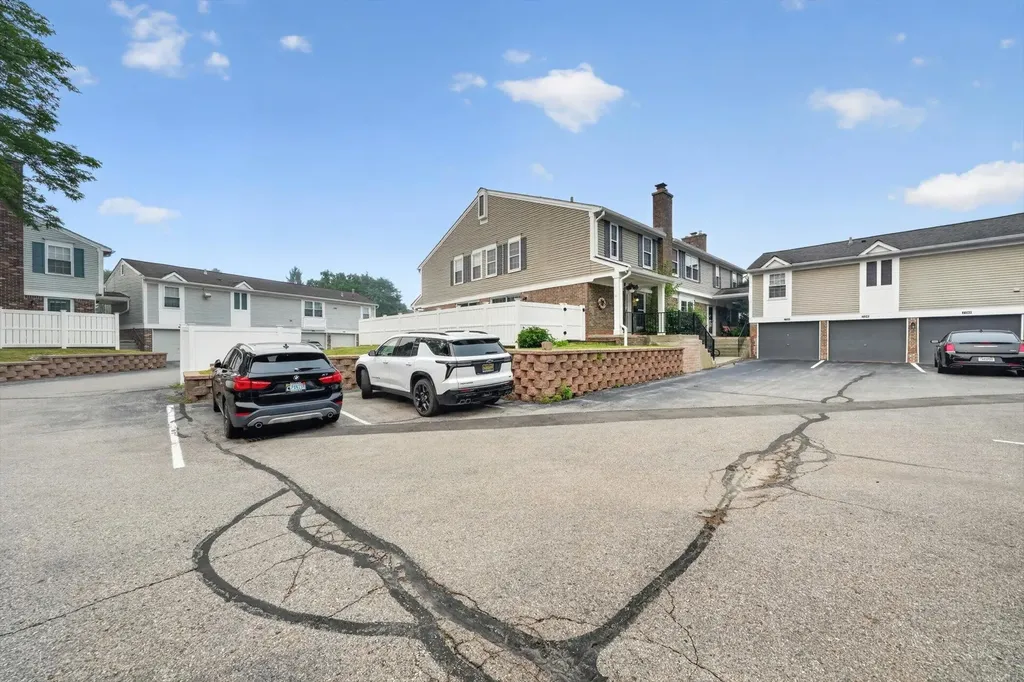 21344 E Glen Haven Circle Novi City MI 48167
