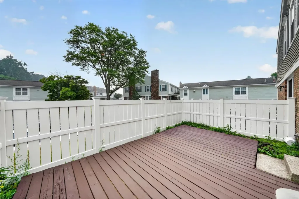 21344 E Glen Haven Circle Novi City MI 48167