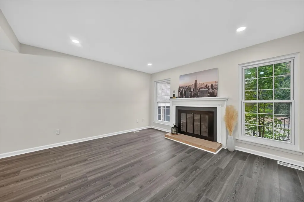 21344 E Glen Haven Circle Novi City MI 48167