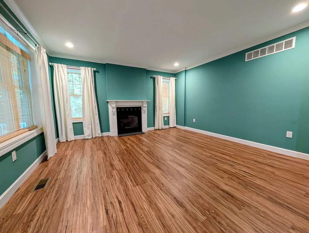 800 W Willis Road York Charter Township MI 48176