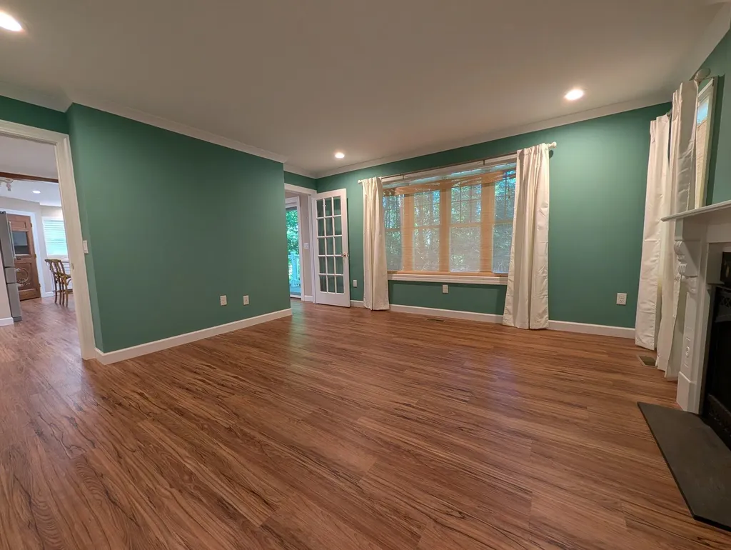800 W Willis Road York Charter Township MI 48176