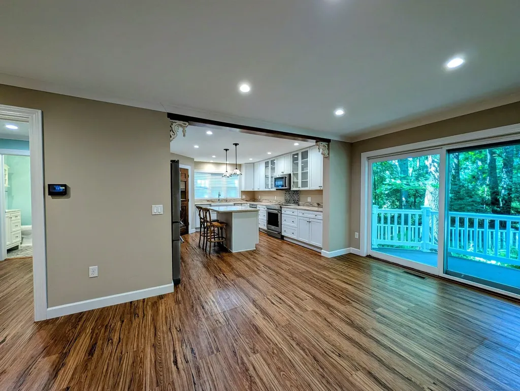 800 W Willis Road York Charter Township MI 48176