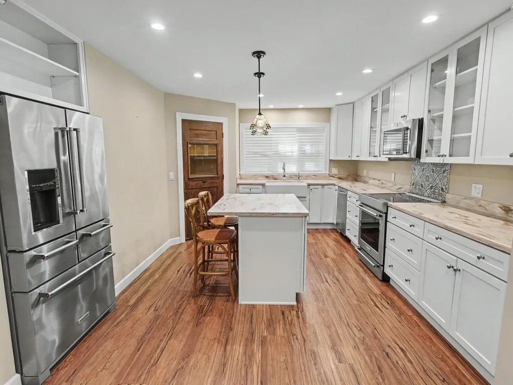 800 W Willis Road York Charter Township MI 48176