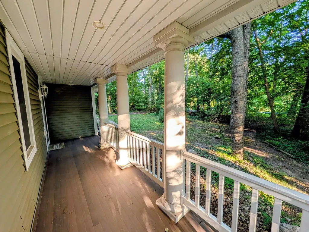 800 W Willis Road York Charter Township MI 48176