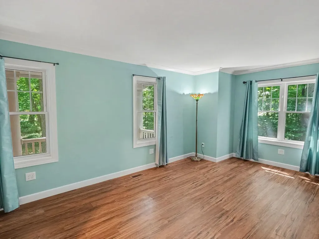 800 W Willis Road York Charter Township MI 48176