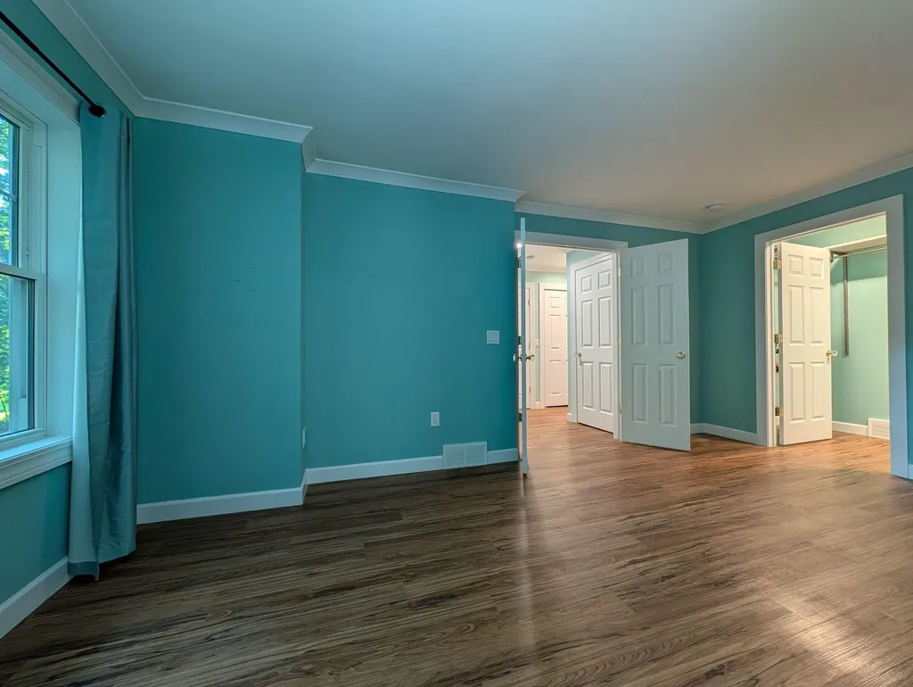 800 W Willis Road York Charter Township MI 48176