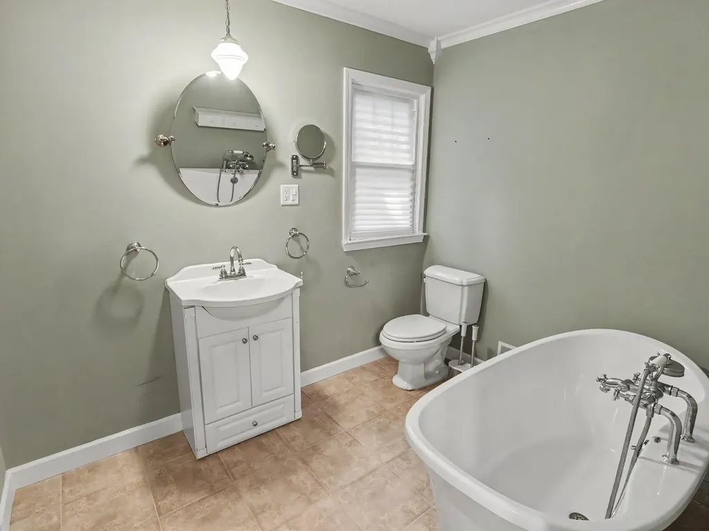 800 W Willis Road York Charter Township MI 48176